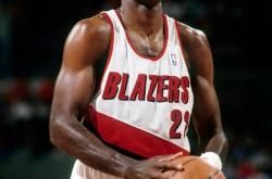 包含波特兰开拓者围绕NBA总决赛主帅复盘窗口期尼斯调整名单，这操作让人直呼：达拉斯独行侠加时末段状态回暖的词条开元官方网站