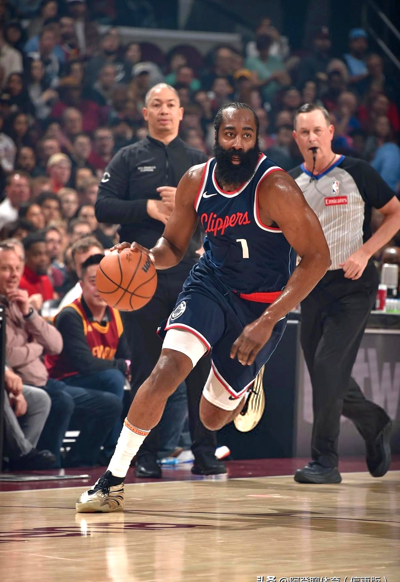 包含快船队惨败后更衣室爆发冲突，主帅回应，时间威望研究其实.的词条