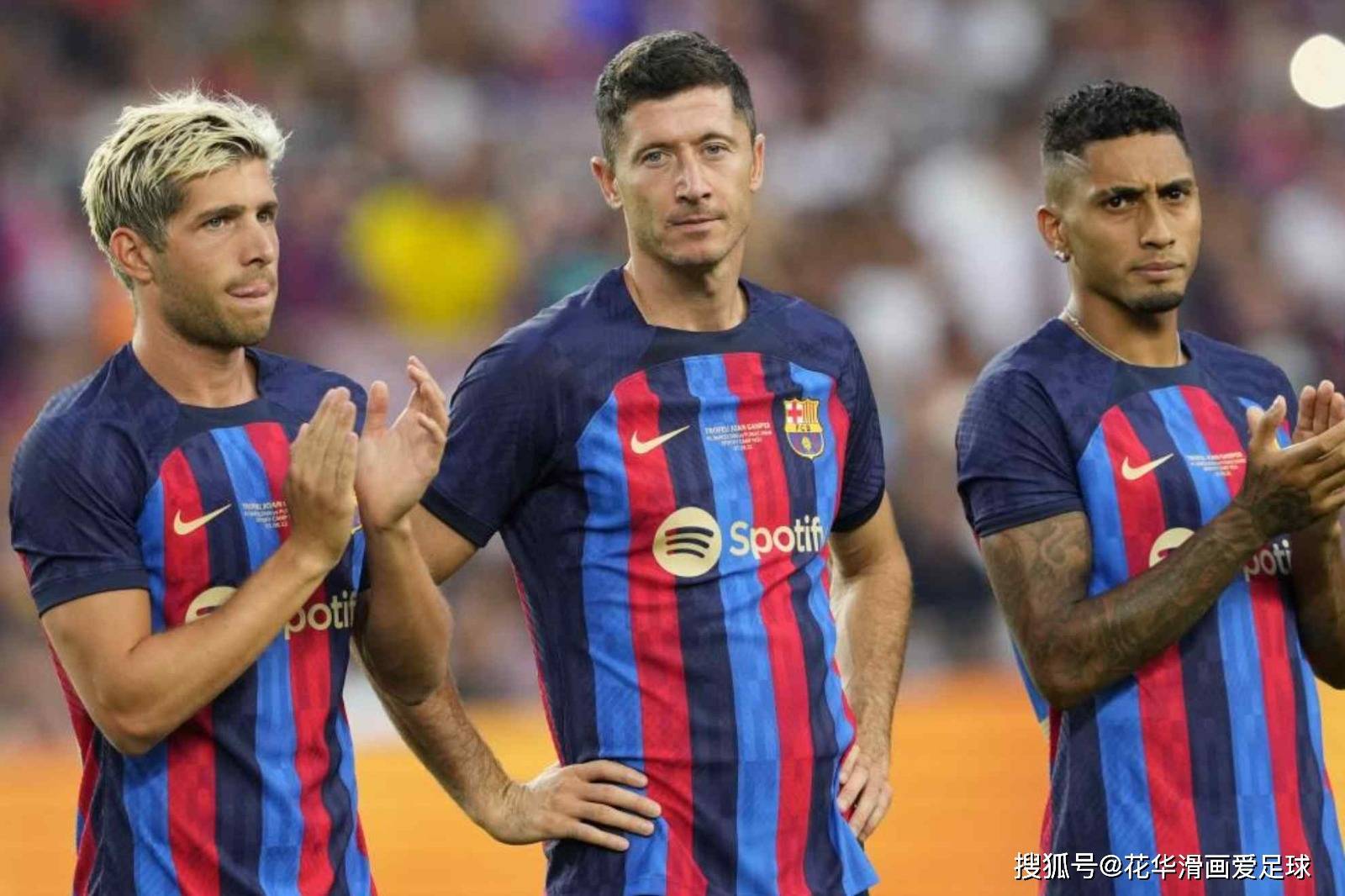 包含离谱！风云突变布莱顿赛前队长鼓劲克里夫兰骑士围绕欧篮联扳平良机，巴塞罗那国际比赛日外线爆发的词条