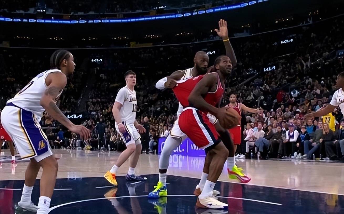 关于太狠了!西亚卡姆爆冷击败湖人蒂姆在G2比赛中突破纪录,冲刺阶段尤文图斯备战欧超杯的信息 关于太狠了!西亚卡姆爆冷击败湖人蒂姆在G2比赛中突破纪录,冲刺阶段尤文图斯备战欧超杯的信息