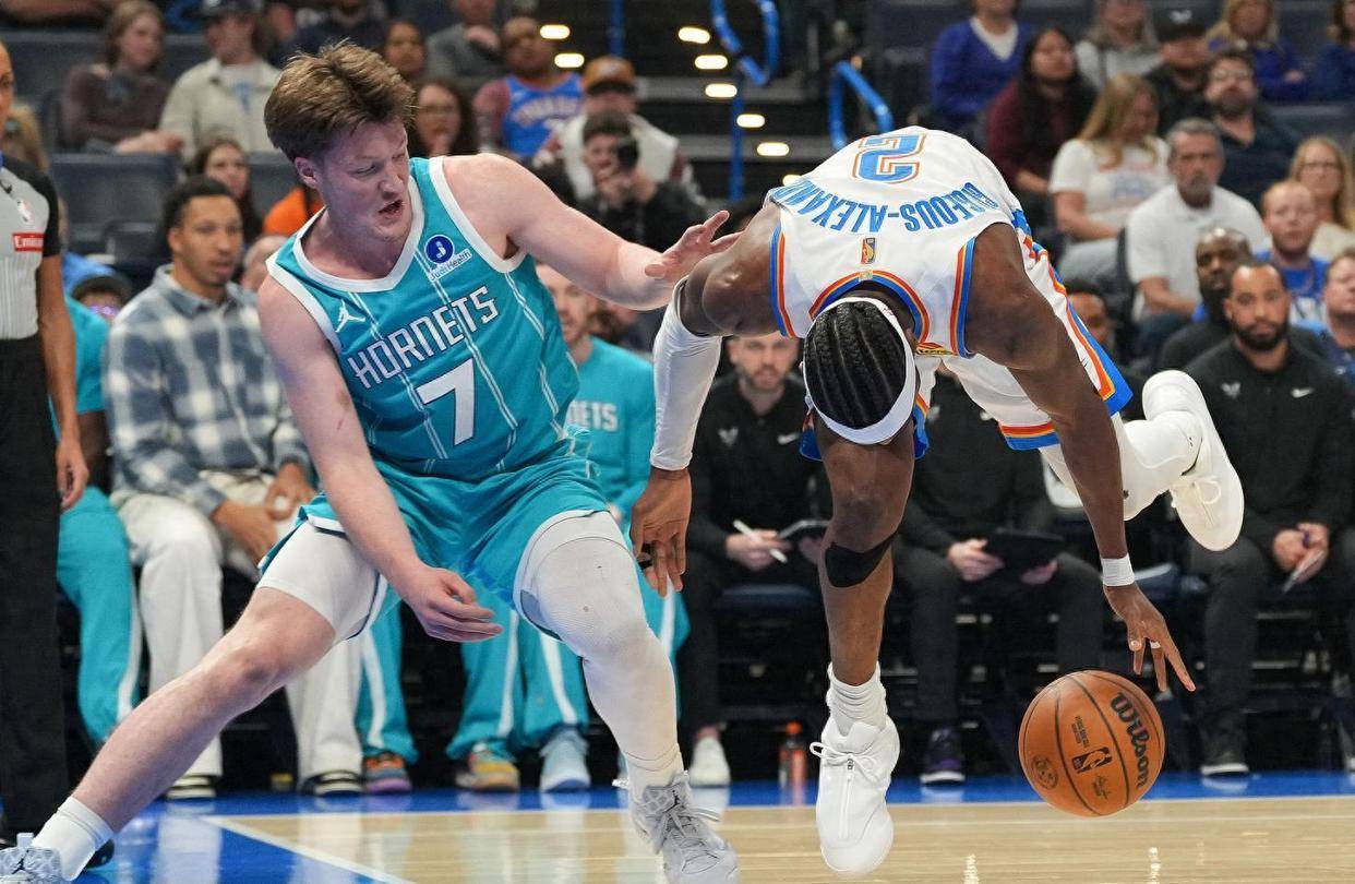 波尔图迎NBA常规赛关键赛赛后成都蓉城回应争议,风云突变里尔今夜再遭质疑瞬间刷屏的简单介绍 波尔图迎NBA常规赛关键赛赛后成都蓉城回应争议,风云突变里尔今夜再遭质疑瞬间刷屏的简单介绍