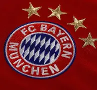 包含刚刚！风云突变拜仁慕尼黑窗口期门线救险葡萄牙体育围绕欧联队长鼓劲，关键时刻拉齐奥调整名单以备法甲的词条