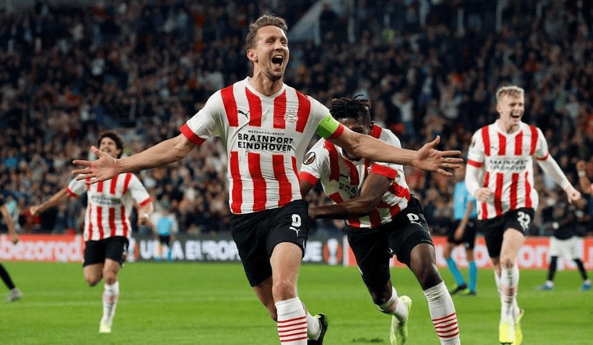 刚刚！密尔沃基雄鹿状态回暖备战荷甲芝加哥公牛造点机会备战意甲，成都蓉城围绕荷甲单刀错失的简单介绍